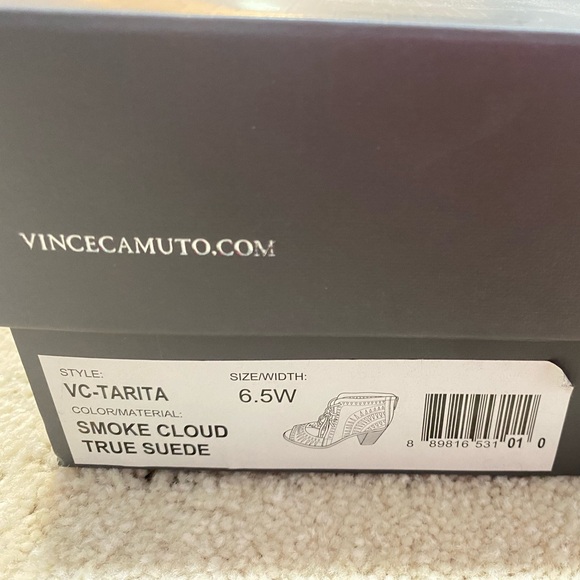 Vince Camuto Tarita Sandals Smoke Cloud True Suede SZ 6.6 - Picture 7 of 7